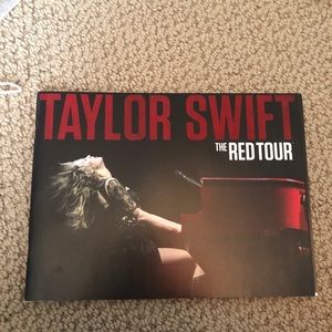 taylor swift red tour book